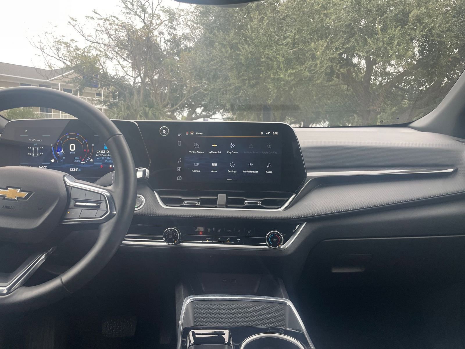 Used 2025 Chevrolet Equinox LT image 18