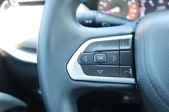 Used 2022 Jeep Compass Latitude FWD image 19