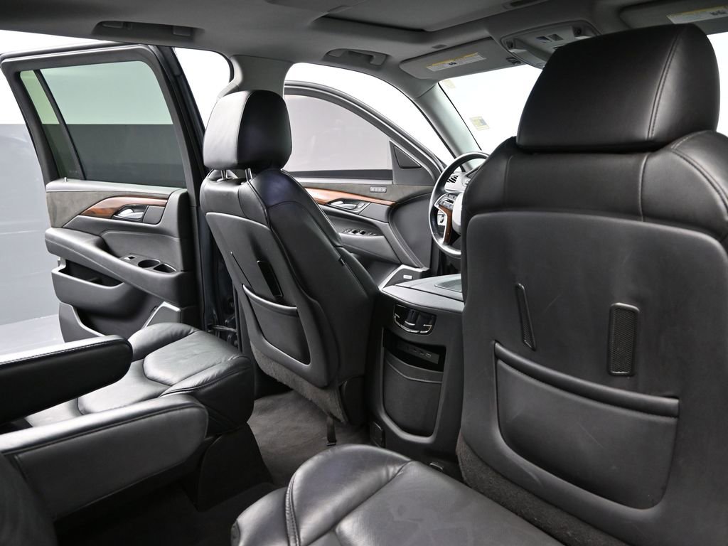 Used 2020 Cadillac Escalade ESV Luxury image 22