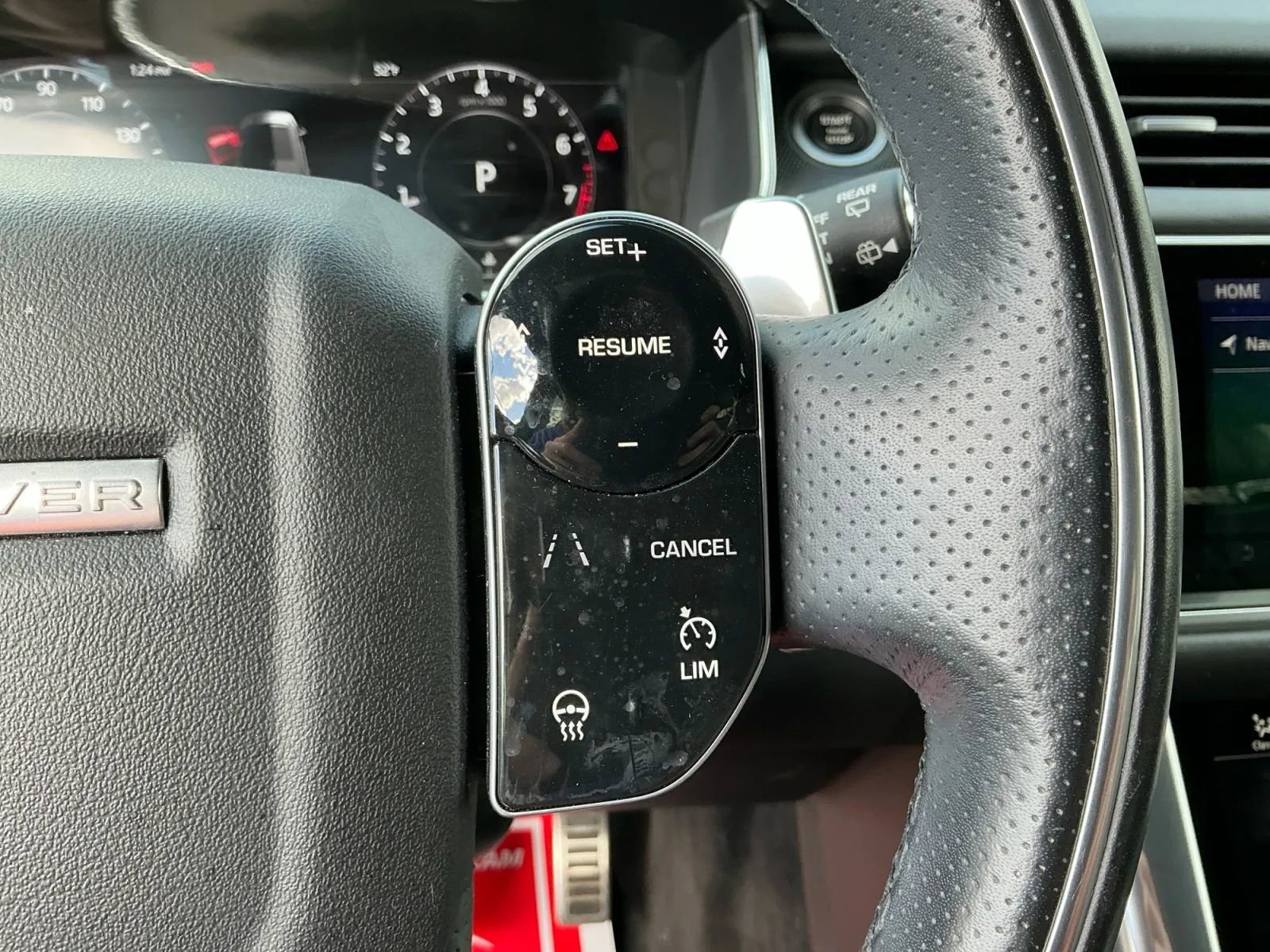 Used 2020 Land Rover Range Rover Sport HSE Dynamic image 27