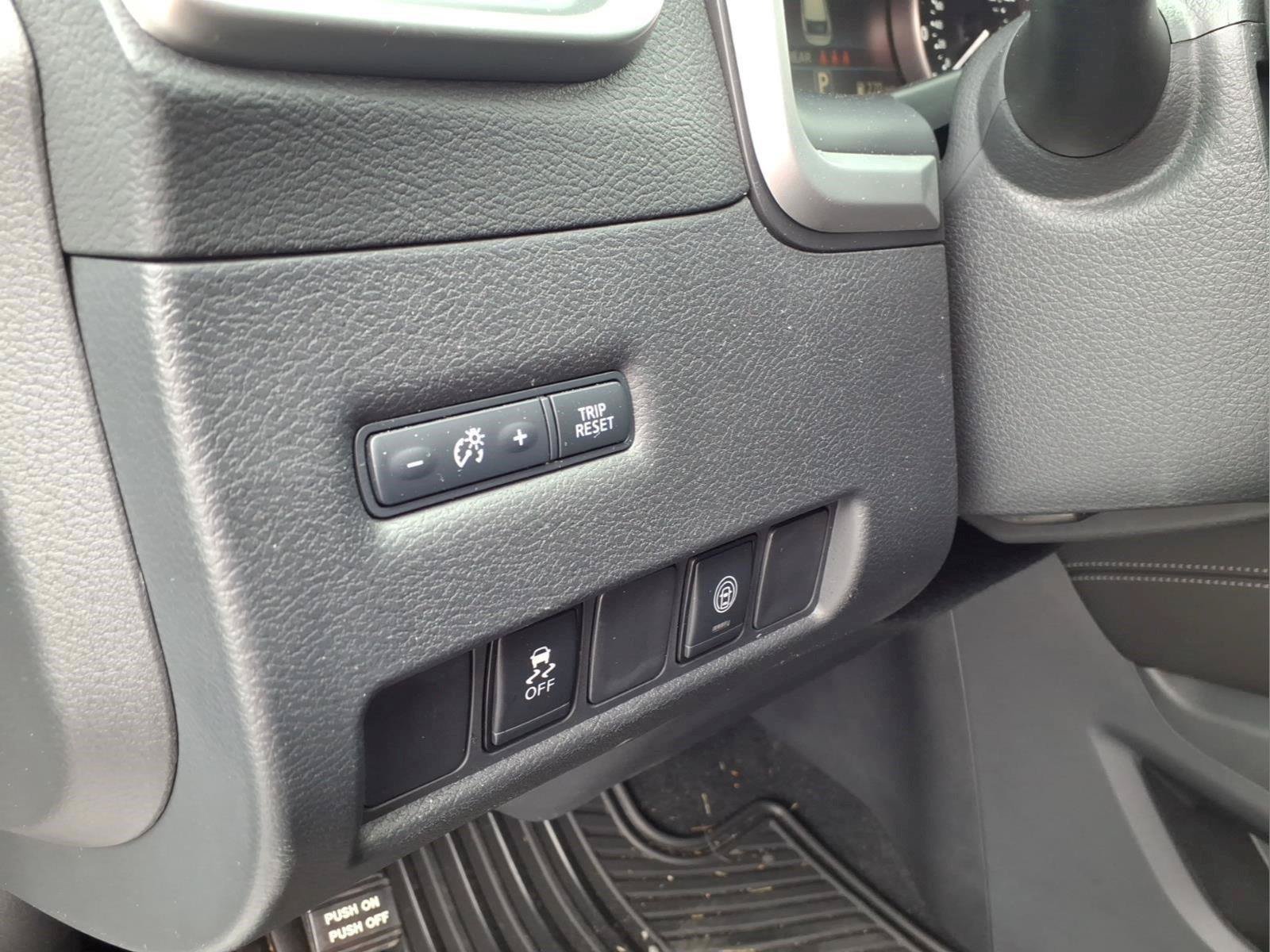 Used 2023 Nissan Murano SV AWD/4WD image 23