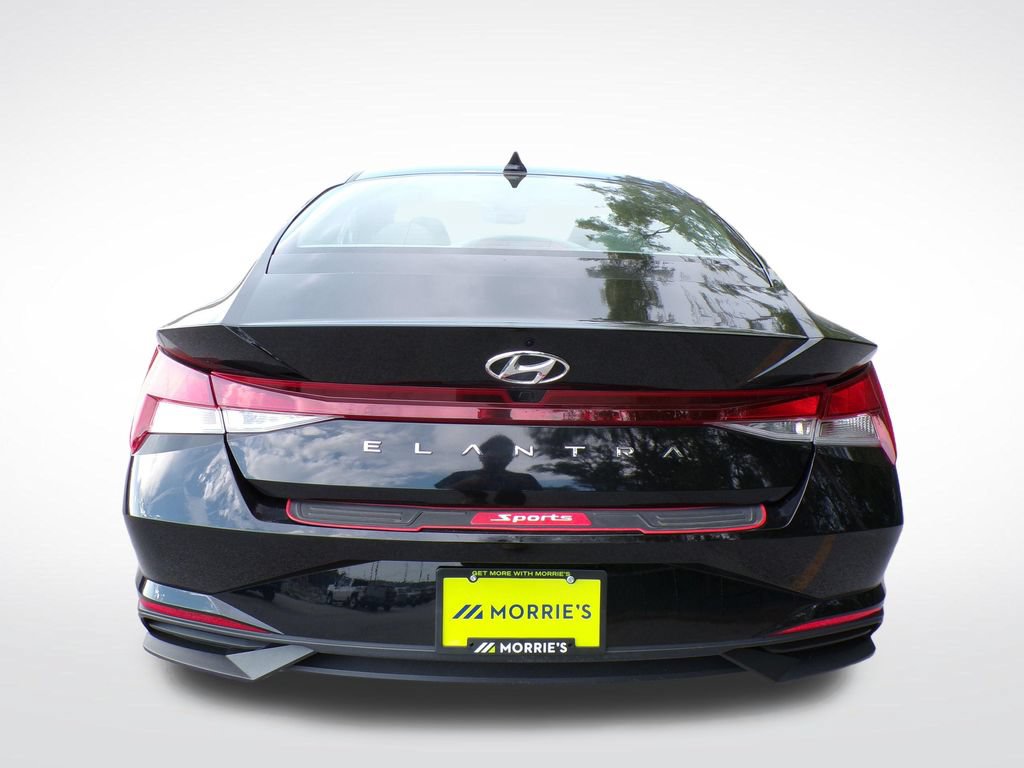 Certified 2022 Hyundai Elantra SEL w/ Convenience Package FWD image 5