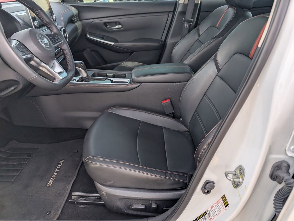 Used 2023 Nissan Sentra SR w/ SR Premium Package image 11