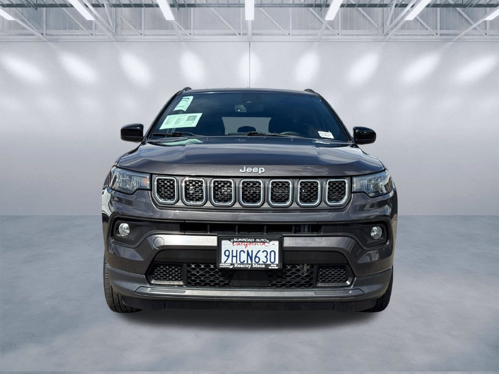 Certified 2023 Jeep Compass Latitude w/ Convenience Group AWD/4WD image 2