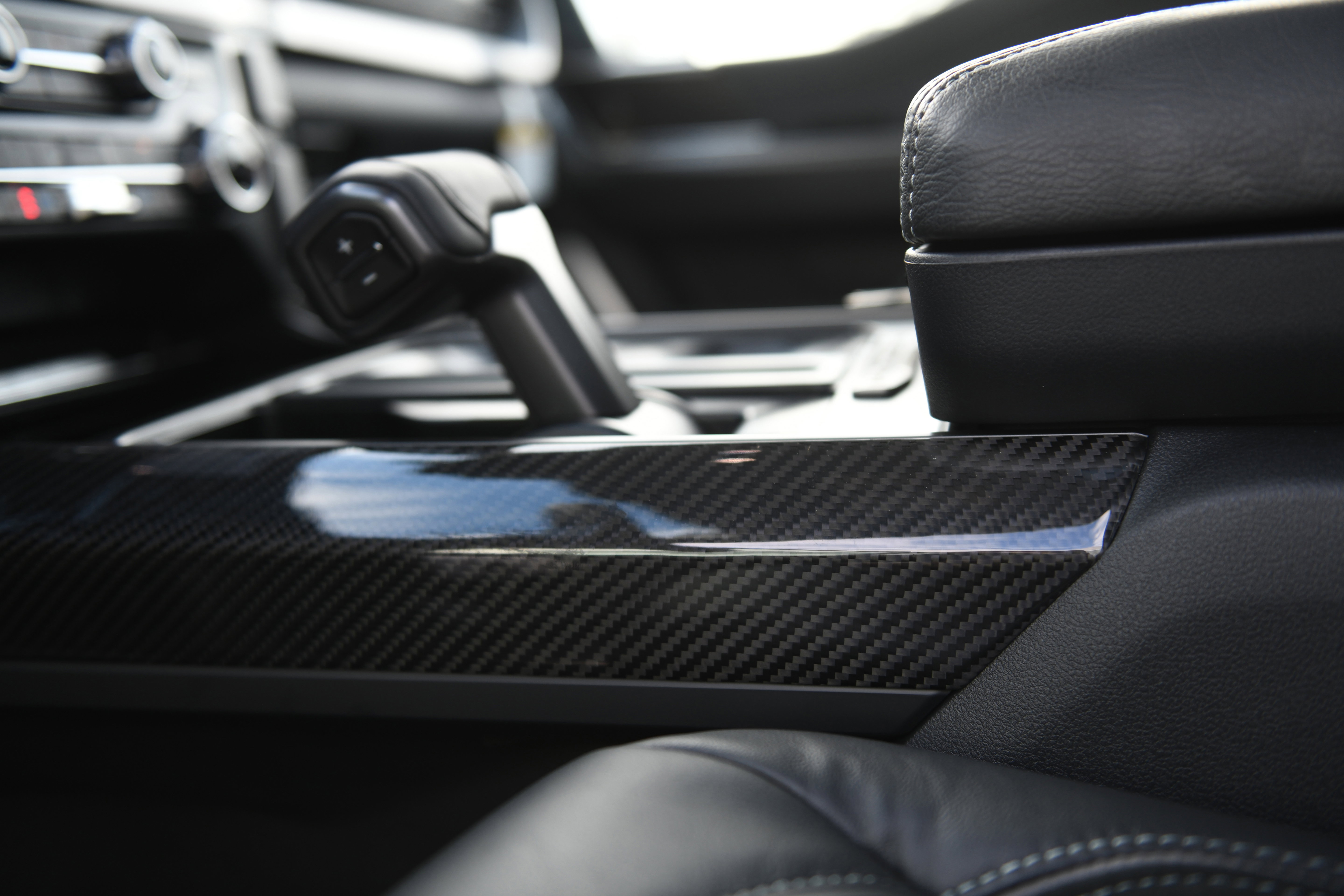 New 2025 Ford F150 Lariat w/ Equipment Group 502A High image 38