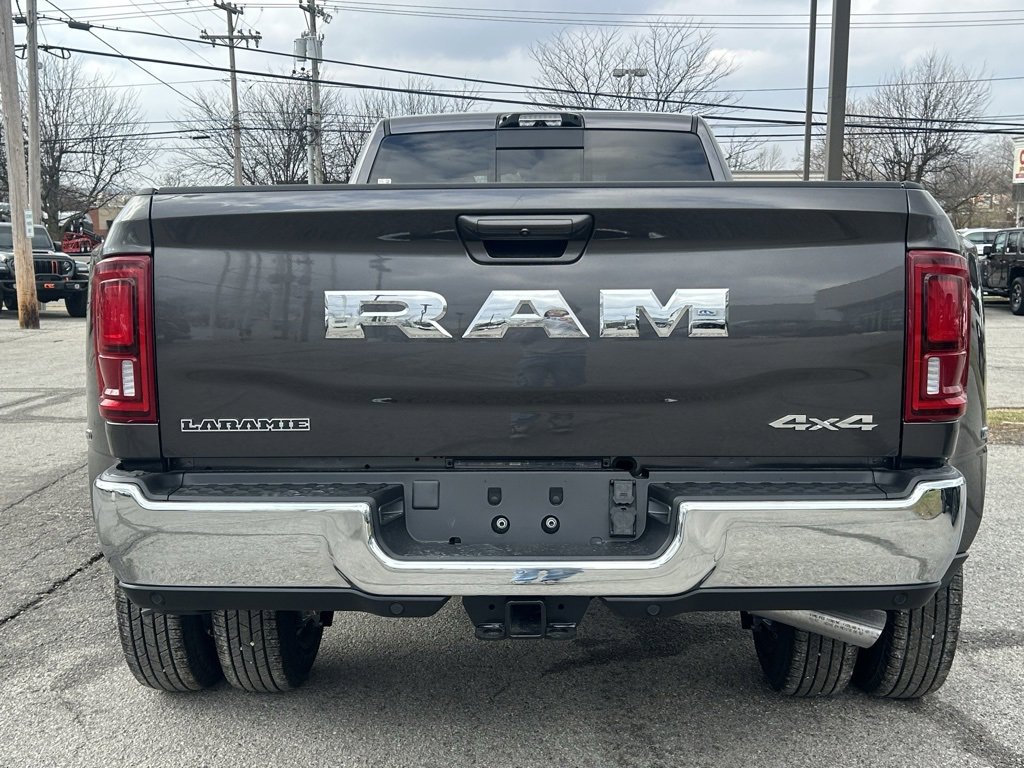 New 2026 RAM 3500 Laramie w/ Towing Technology Group image 7
