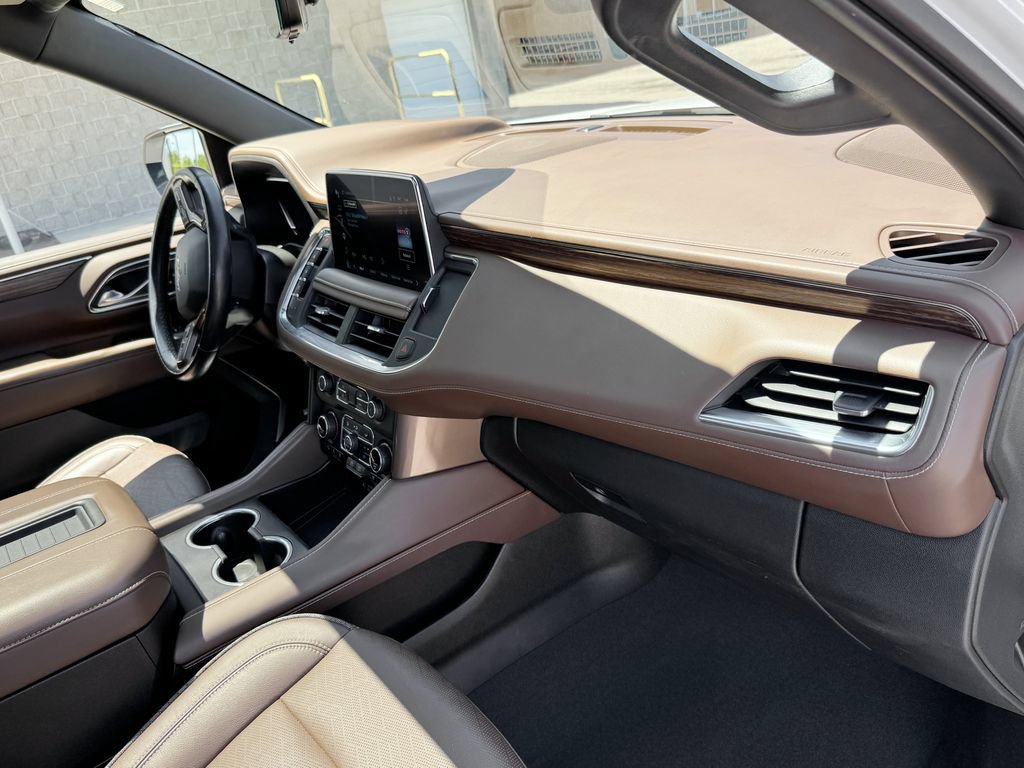 Used 2022 Chevrolet Suburban High Country AWD/4WD image 34