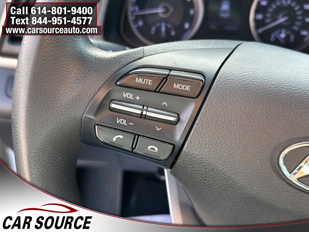 Used 2020 Hyundai Elantra SE w/ Cargo Package (C1) FWD image 21