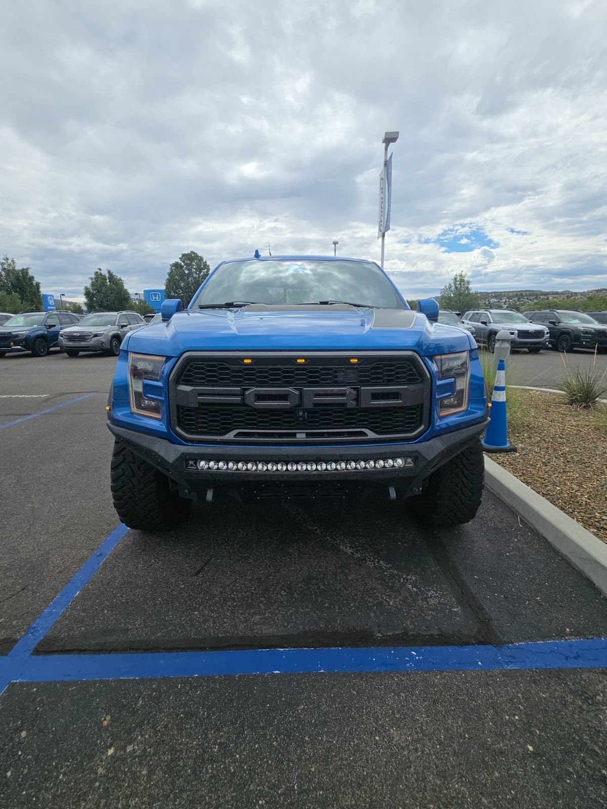 Used 2019 Ford F150 Raptor w/ Equipment Group 802A Luxury AWD/4WD image 2