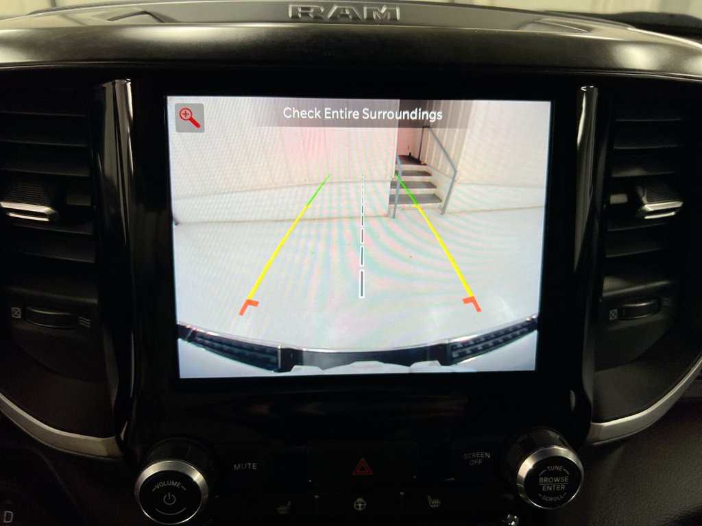 Used 2023 RAM 1500 Big Horn AWD/4WD image 16