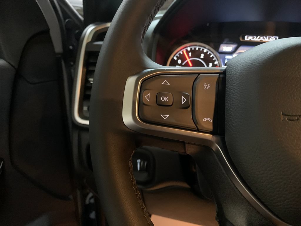 Used 2025 RAM 2500 Big Horn AWD/4WD image 27