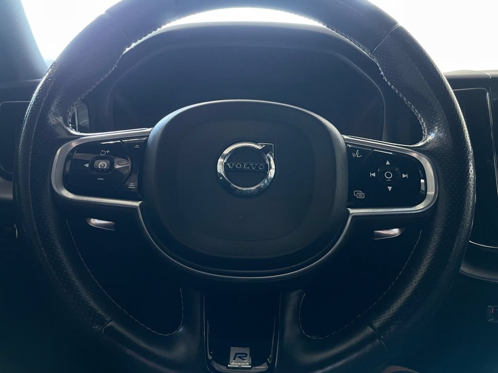Used 2018 Volvo XC60 T6 R-Design w/ Convenience Package AWD/4WD image 32