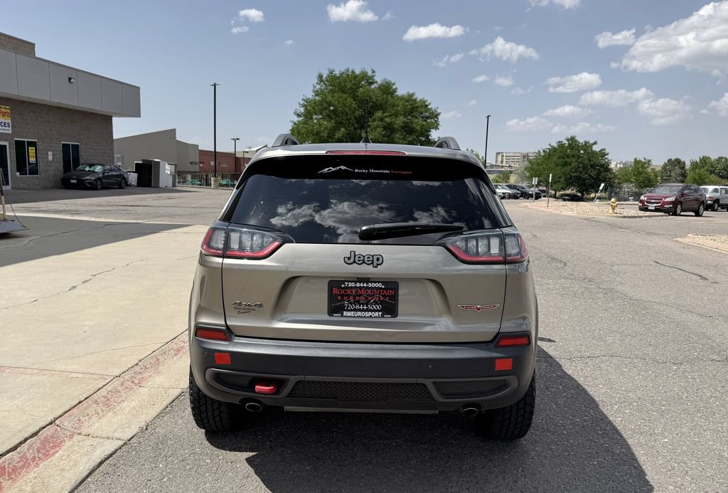 Used 2021 Jeep Cherokee Trailhawk AWD/4WD image 7