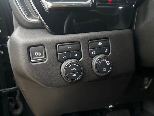 Used 2024 Chevrolet Silverado 2500 LT AWD/4WD image 21