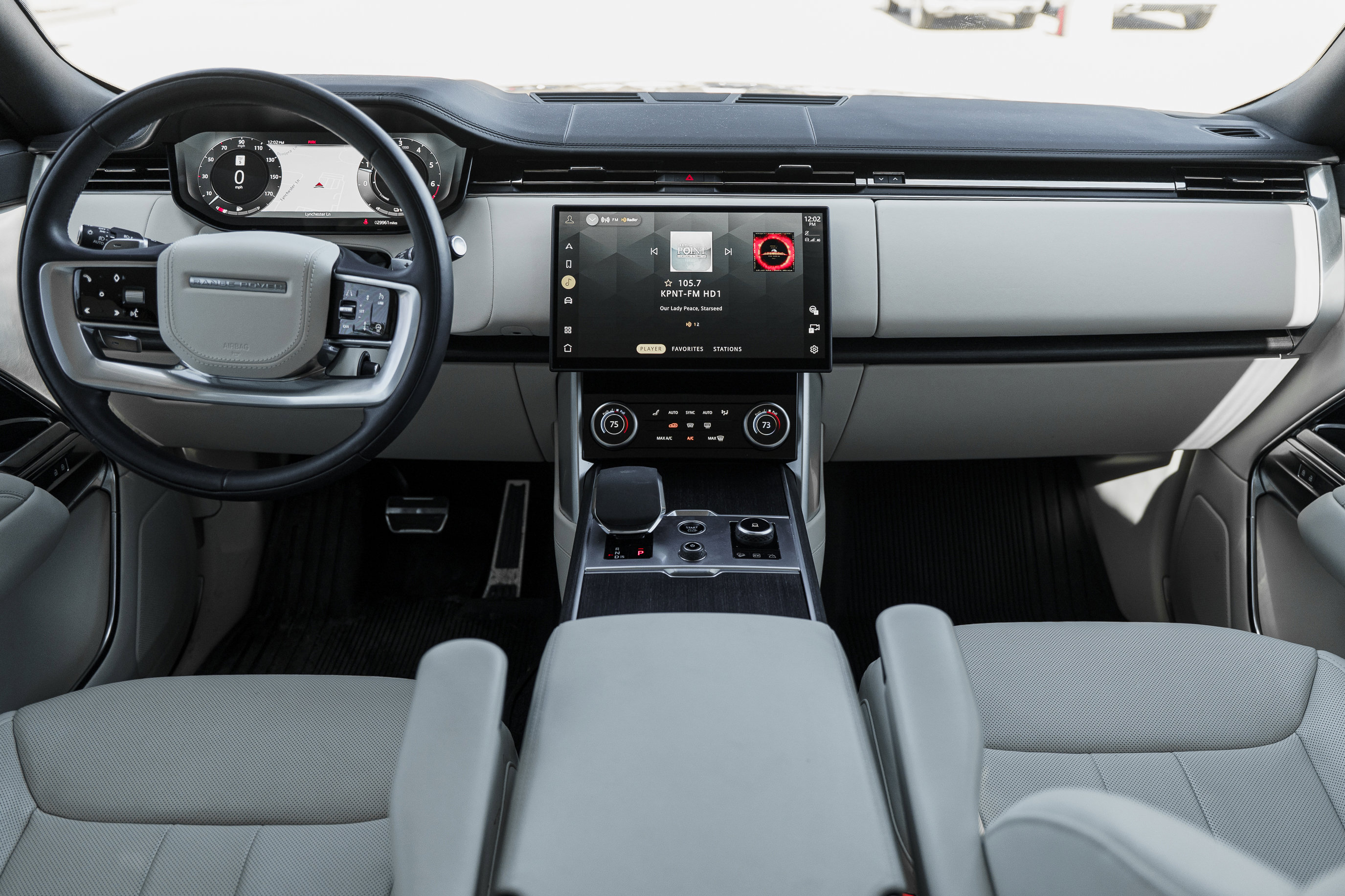 Used 2023 Land Rover Range Rover SE image 8