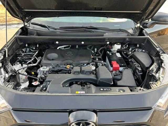 Used 2024 Toyota RAV4 LE image 31