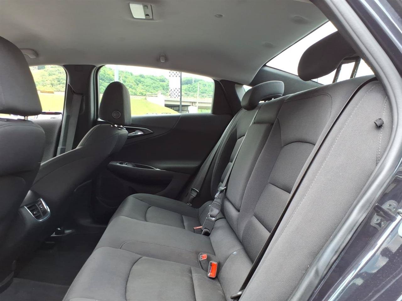 Used 2023 Chevrolet Malibu LT FWD image 7