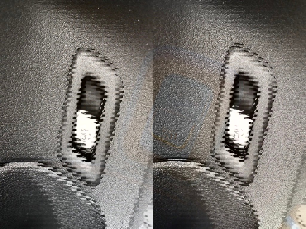 Certified 2021 Mercedes-Benz C 300 4MATIC Sedan w/ Premium Package image 13