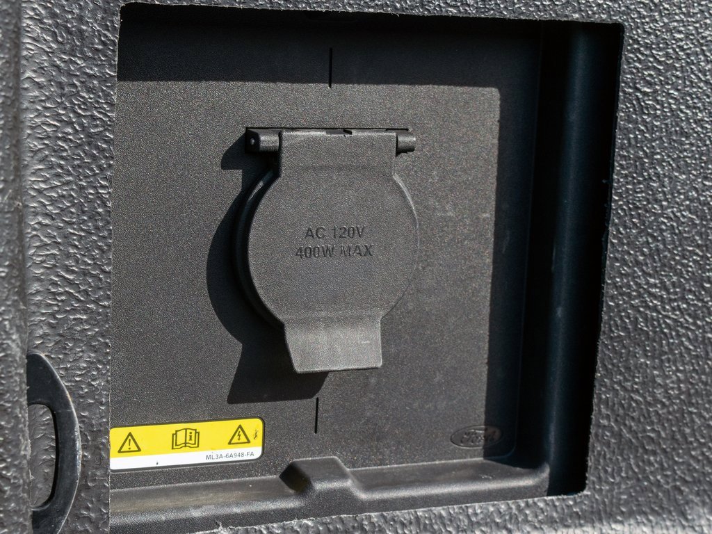 Used 2023 Ford F150 Lariat image 7