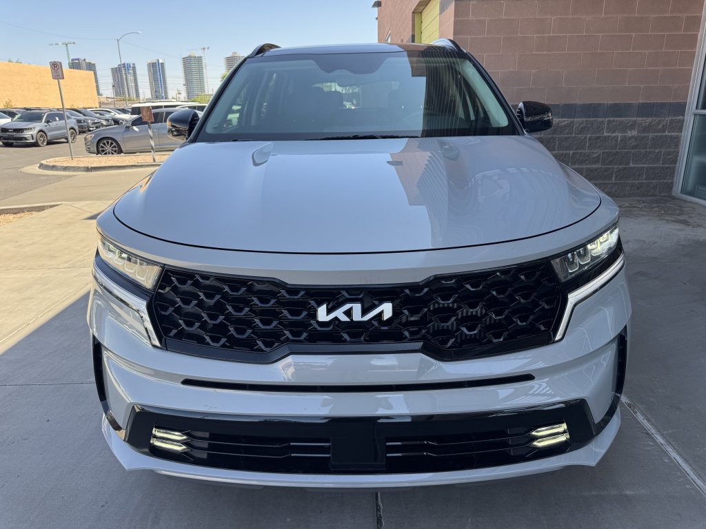 Used 2022 Kia Sorento EX w/ Panoramic Sunroof Package FWD image 10