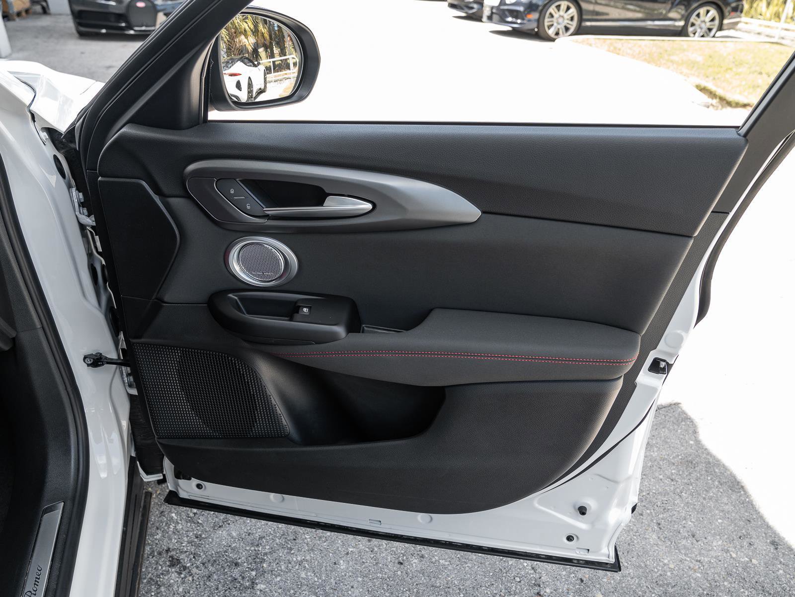 New 2026 Alfa Romeo Tonale Veloce w/ Quick Order Package 23H Volce image 45