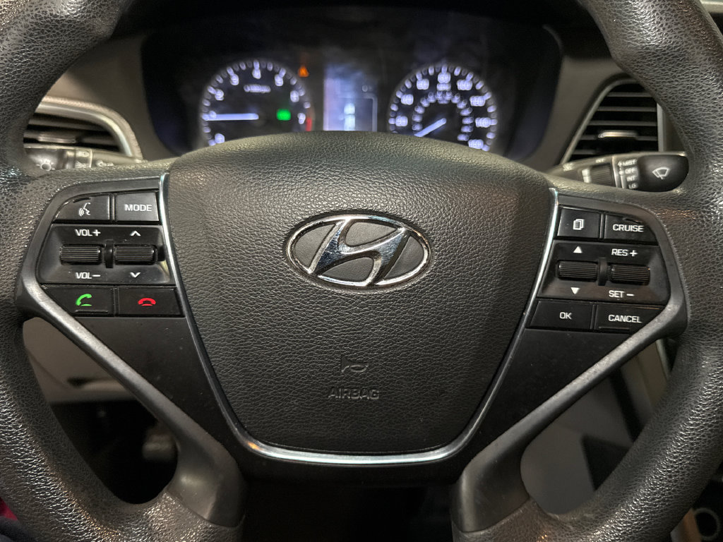 Used 2016 Hyundai Sonata SE FWD image 16