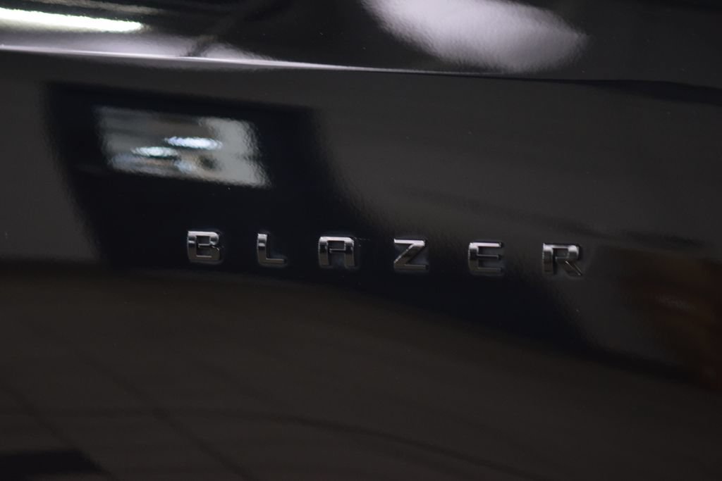 Used 2024 Chevrolet Blazer LT w/ Convenience Package FWD image 16