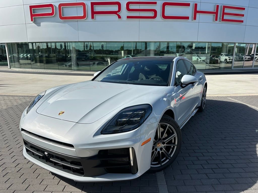 Used 2025 Porsche Panamera 4 image 1