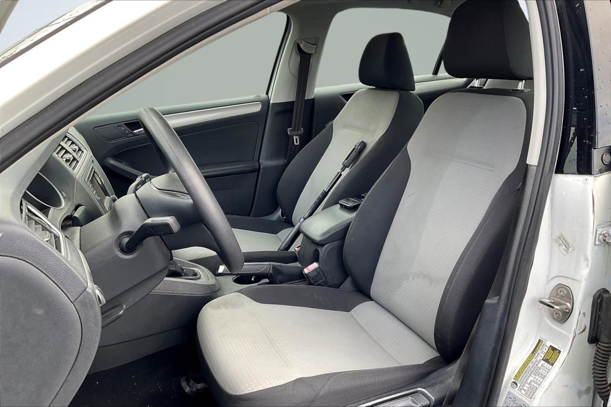 Used 2018 Volkswagen Jetta S FWD image 25