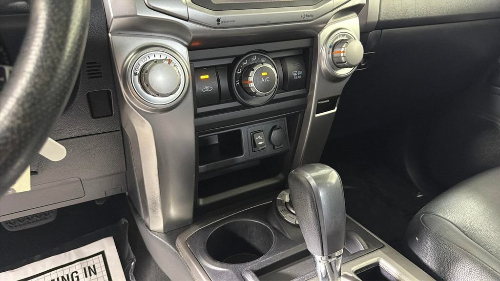 Used 2015 Toyota 4Runner SR5 AWD/4WD image 23