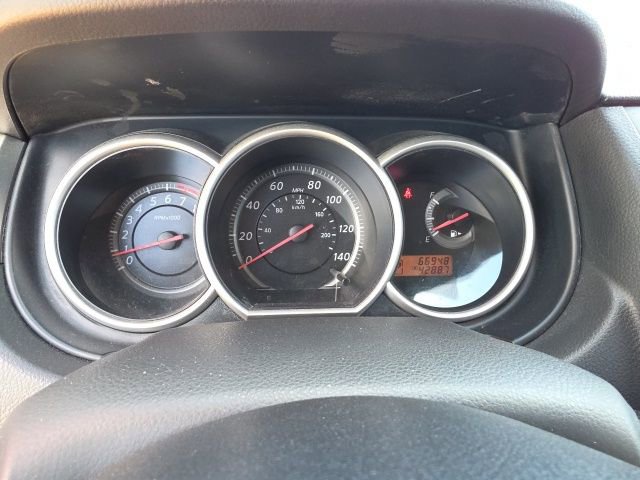 Used 2011 Nissan Versa SL w/ Premium Pkg image 16