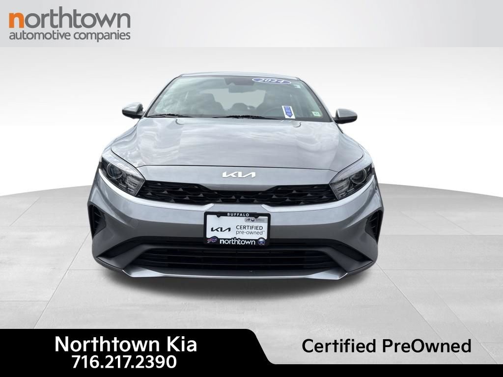 Certified 2024 Kia Forte LXS FWD image 3