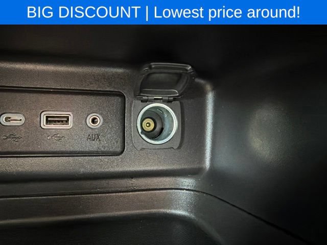 Used 2023 Chevrolet Equinox LT w/ LPO, Floor Liner Package FWD image 32
