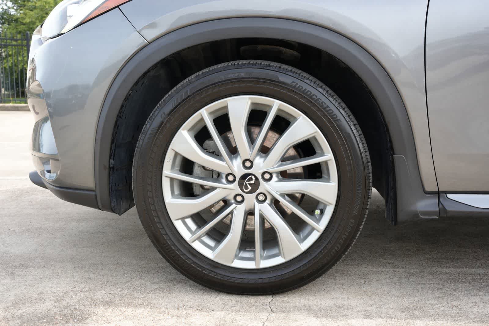 Certified 2023 INFINITI QX50 Luxe FWD image 23
