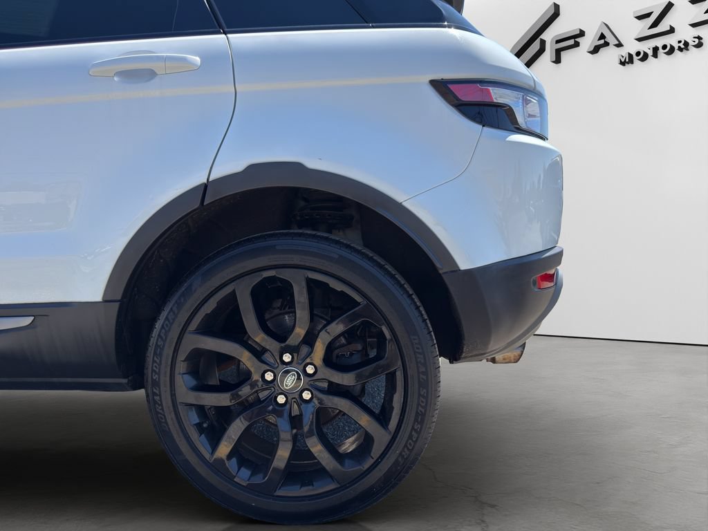 Used 2015 Land Rover Range Rover Evoque Pure Premium AWD/4WD image 25