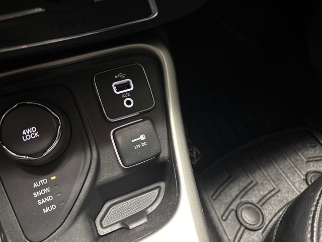 Used 2018 Jeep Compass Latitude image 46