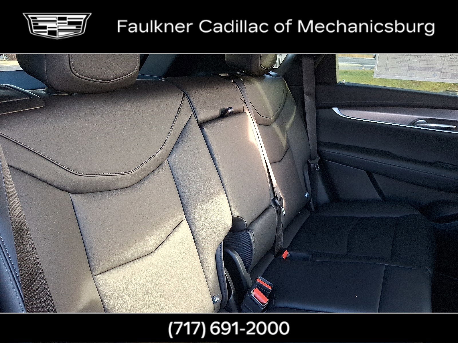 New 2026 Cadillac XT5 Luxury image 11