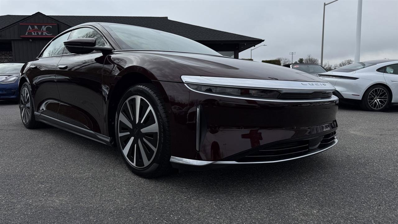 Used 2024 Lucid Air Touring image 13