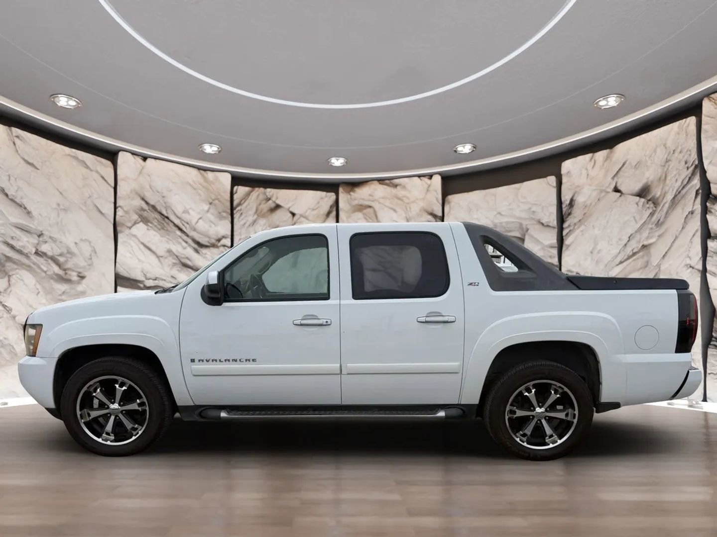 Used 2007 Chevrolet Avalanche LT w/ LT Preferred Equipment Group AWD/4WD image 5