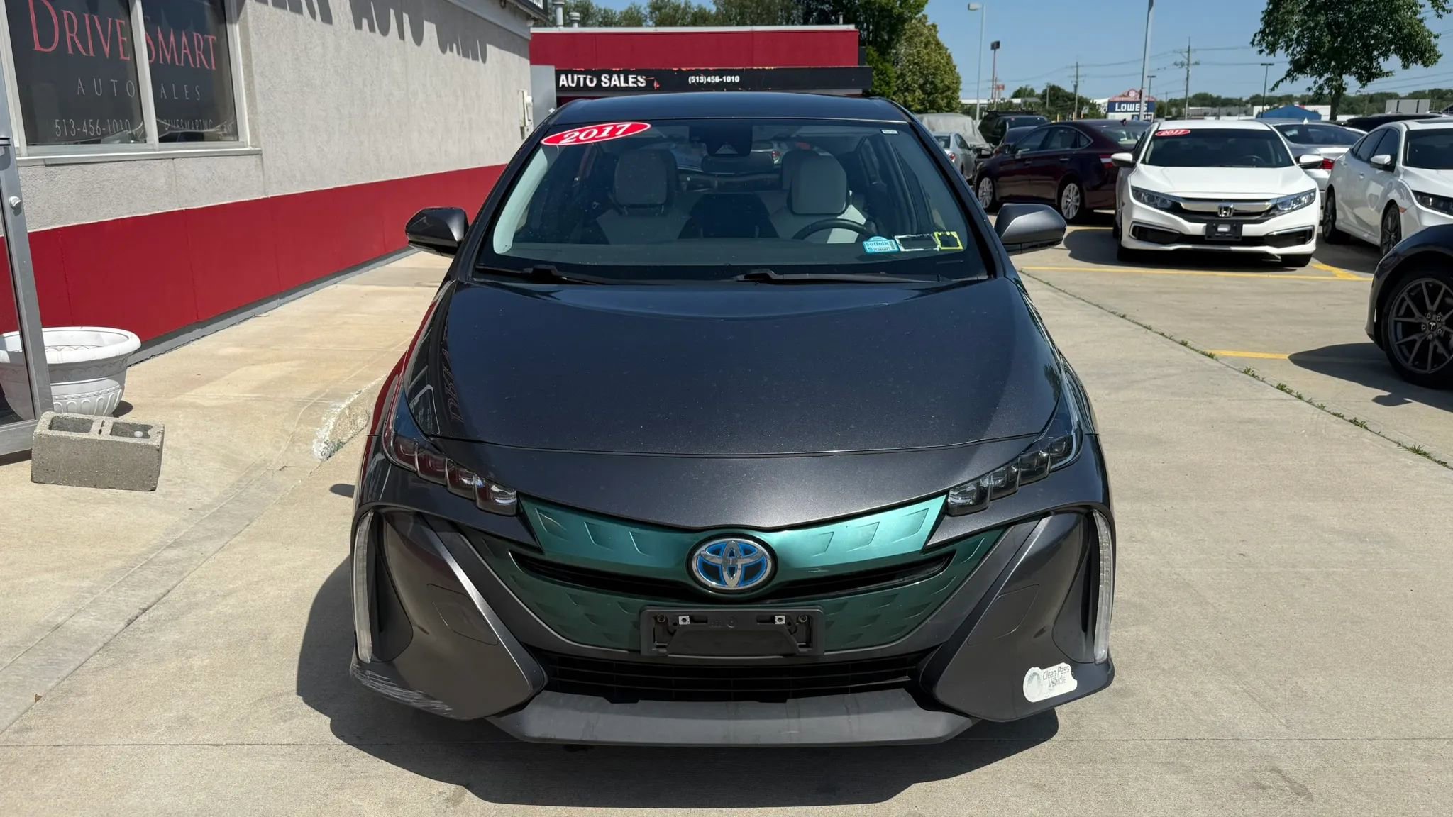 Used 2017 Toyota Prius Prime Premium FWD image 5