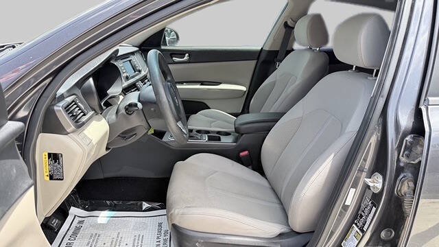 Used 2017 Kia Optima LX w/ Convenience Package FWD image 11