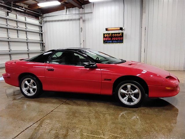 Used 1994 Chevrolet Camaro Z28 RWD image 2