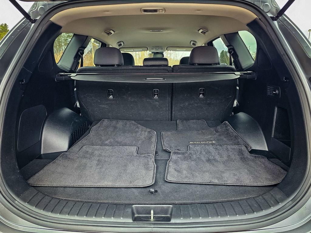 Used 2019 Hyundai Santa Fe SE image 31