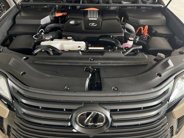 Certified 2025 Lexus LX 700h Overtrail AWD/4WD image 25