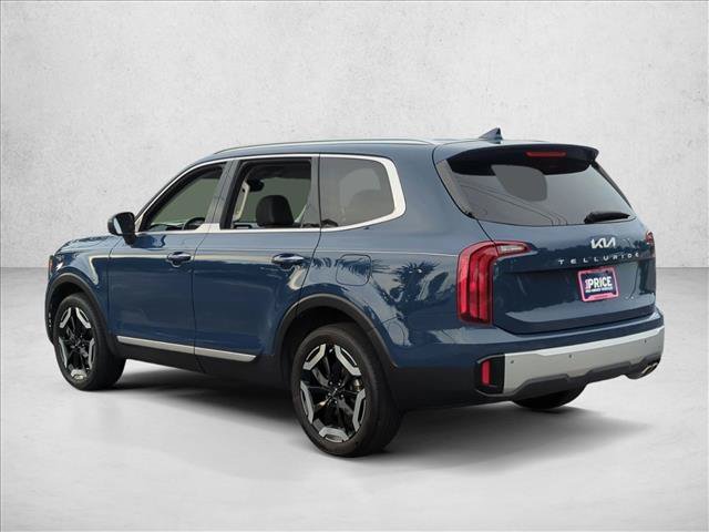 Used 2024 Kia Telluride S FWD image 8