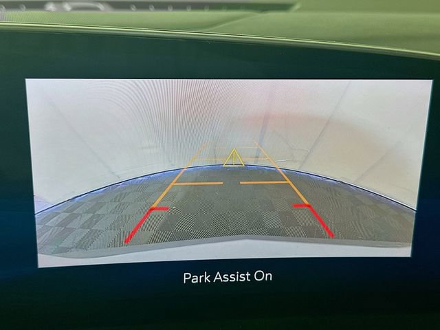 Used 2024 Cadillac XT4 Premium Luxury image 17