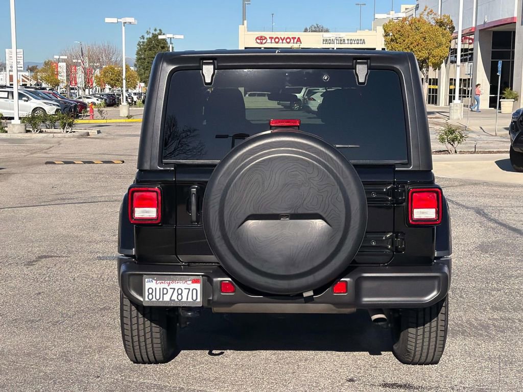 Used 2021 Jeep Wrangler Unlimited Sahara image 4