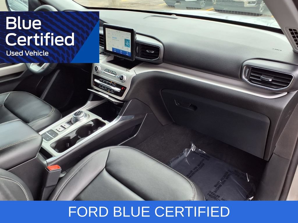 Certified 2024 Ford Explorer XLT w/ Equipment Group 202A RWD image 28