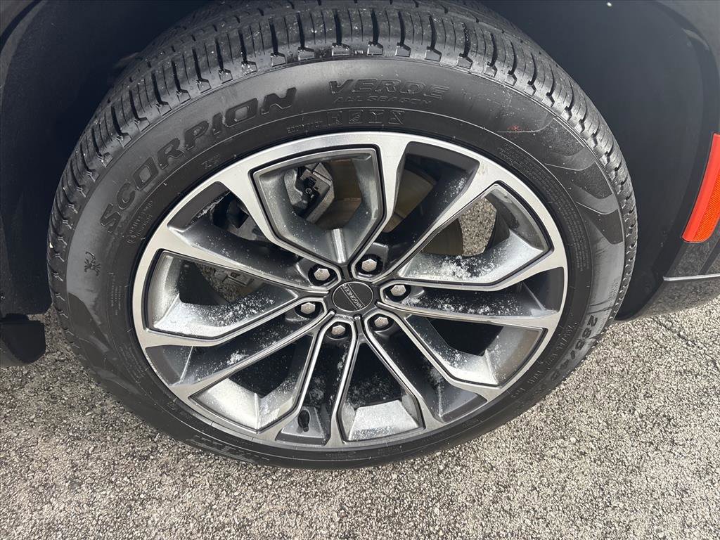 Used 2023 Jeep Grand Wagoneer L Series III w/ Rear Seat Video Group 1 image 13