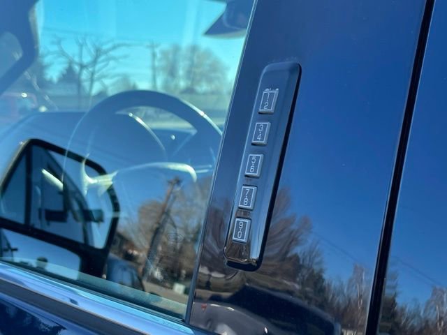 Used 2017 Ford F350 King Ranch w/ King Ranch Ultimate Package AWD/4WD image 9